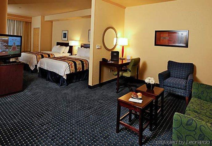 Springhill Suites רידג'קרסט מראה חיצוני תמונה