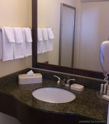 Springhill Suites רידג'קרסט מראה חיצוני תמונה